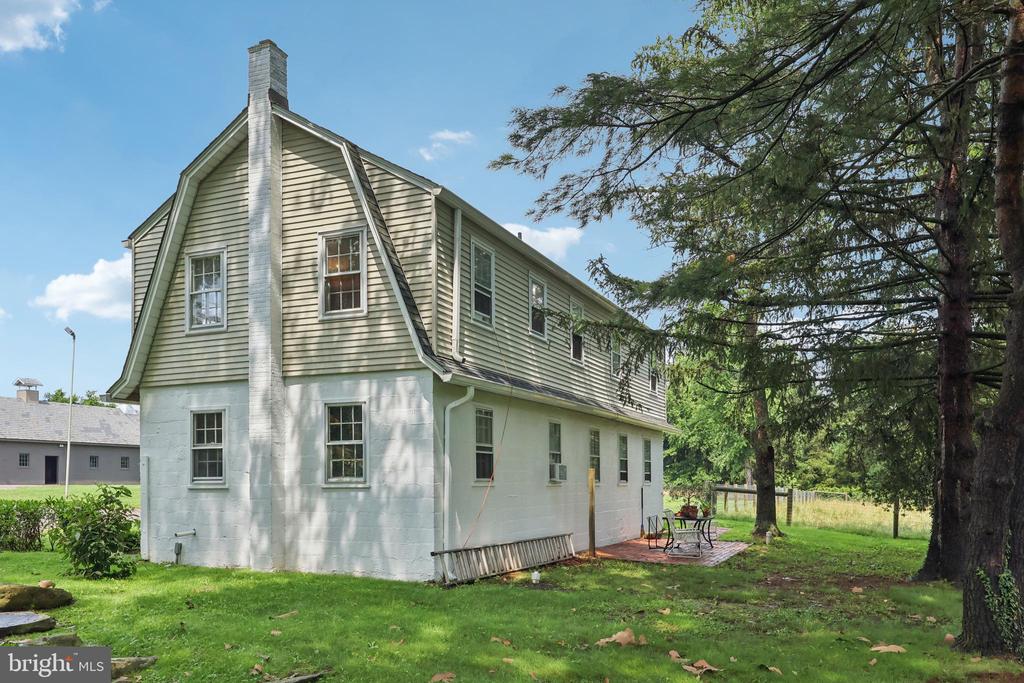 131 WILLOWBROOK DRIVE