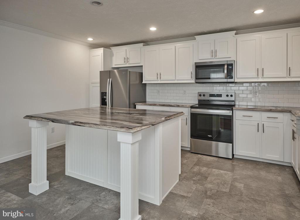 3034 CHANDLER DRIVE SOUTH