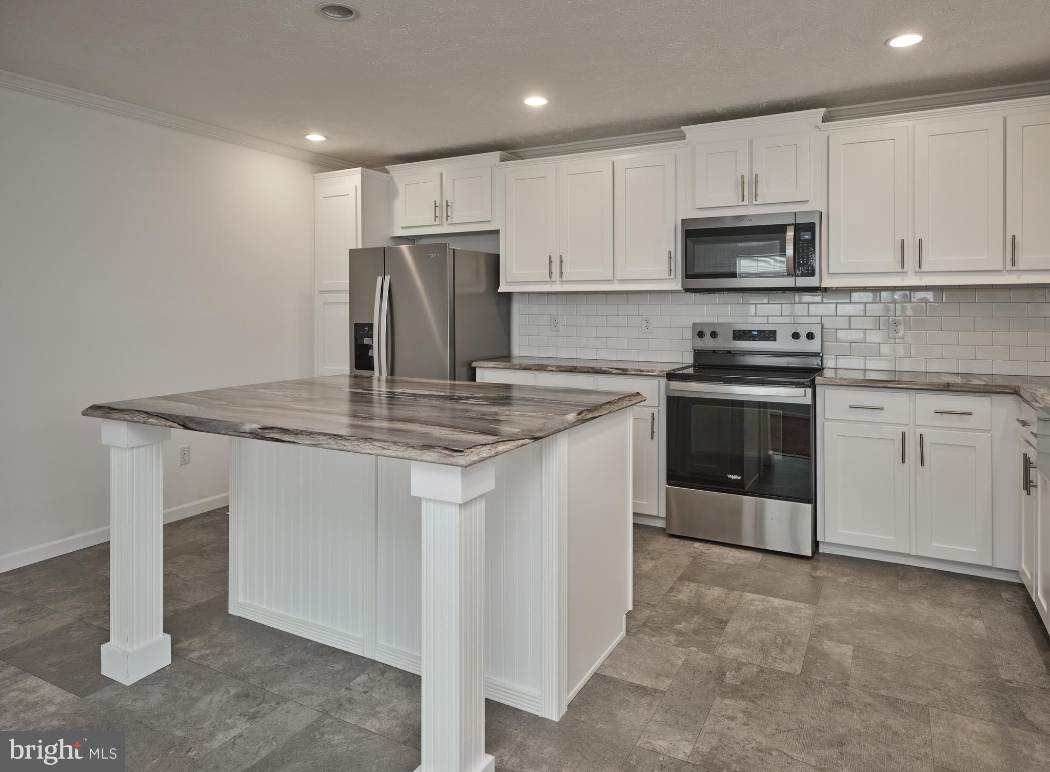 3034 CHANDLER DRIVE SOUTH