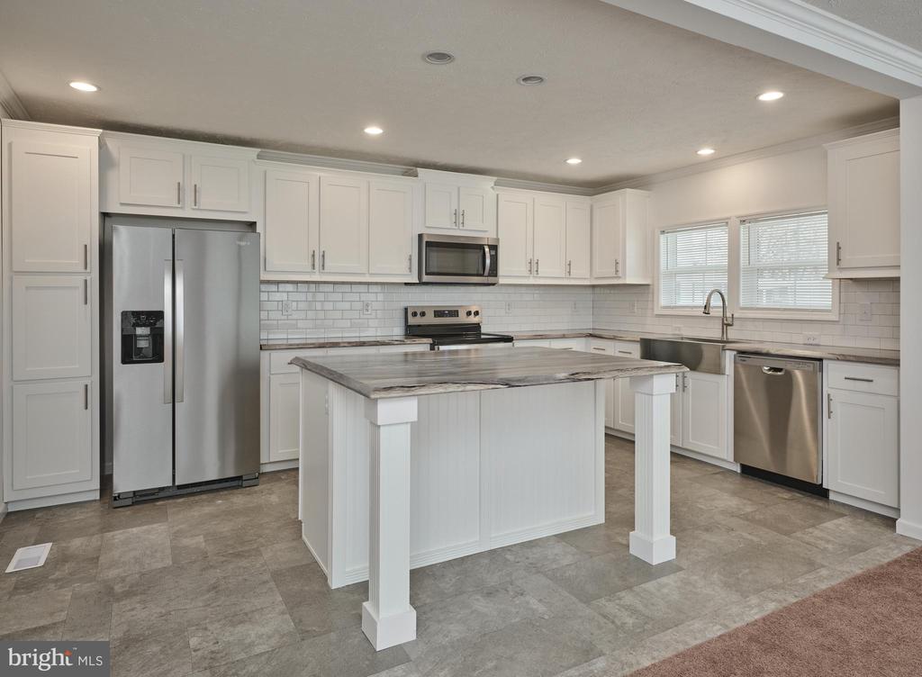 3034 CHANDLER DRIVE SOUTH