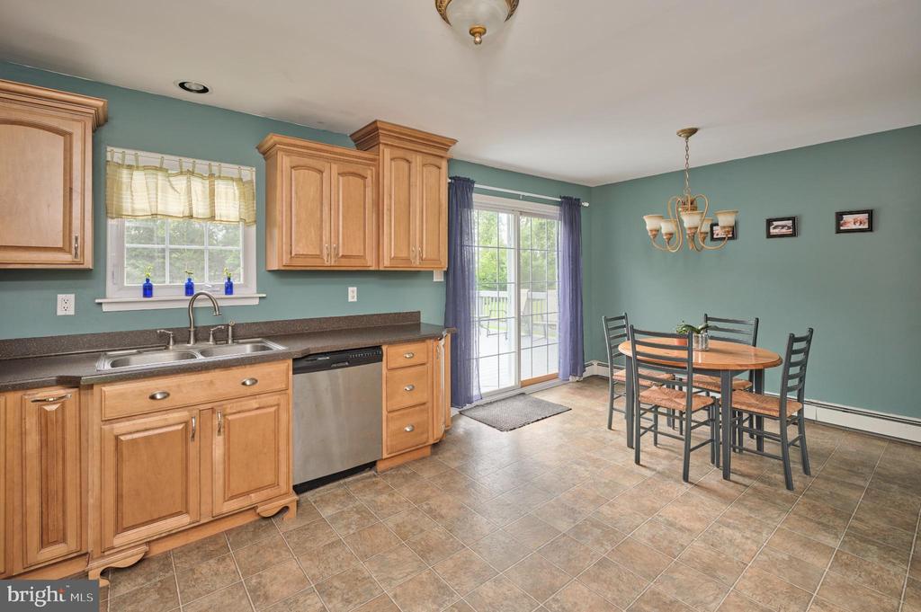 1945 SWEETBRIAR ROAD