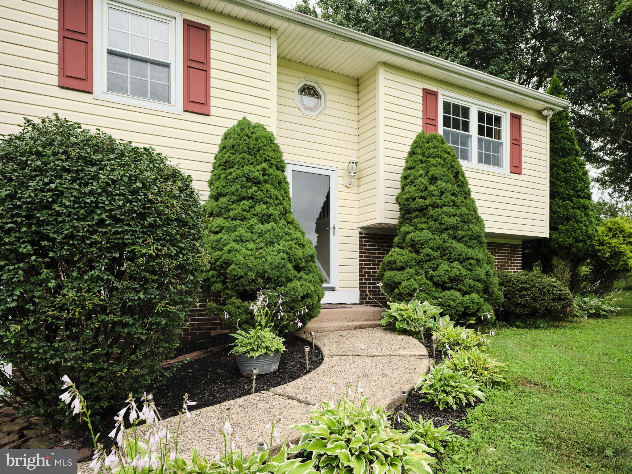 1945 SWEETBRIAR ROAD