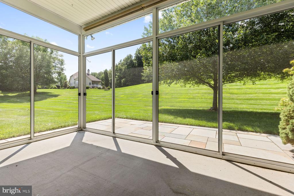 143 SILVERTAIL LANE