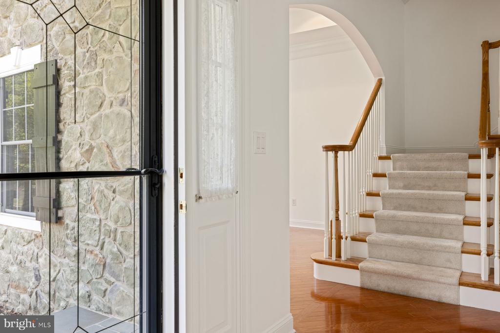 143 SILVERTAIL LANE