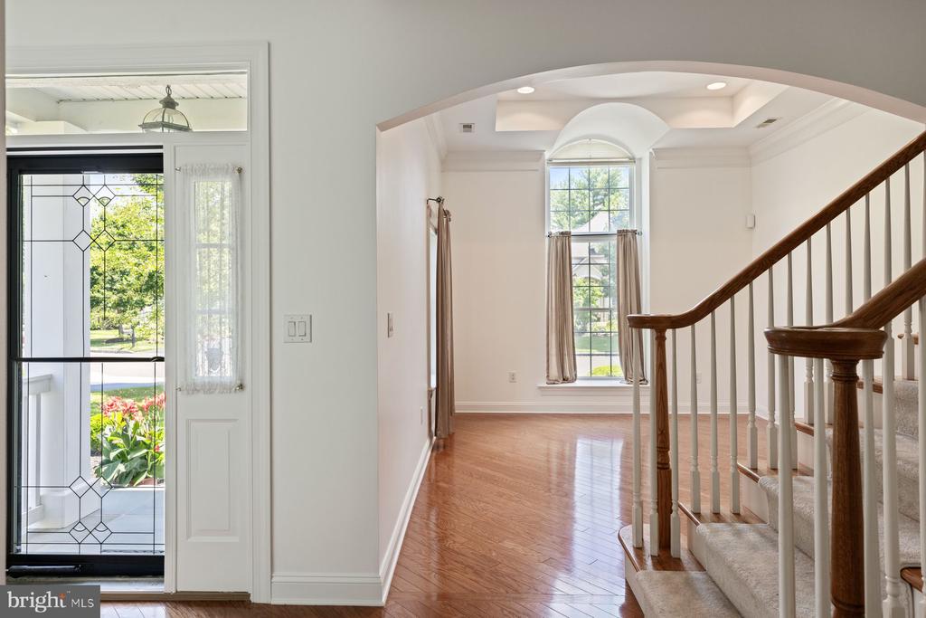143 SILVERTAIL LANE