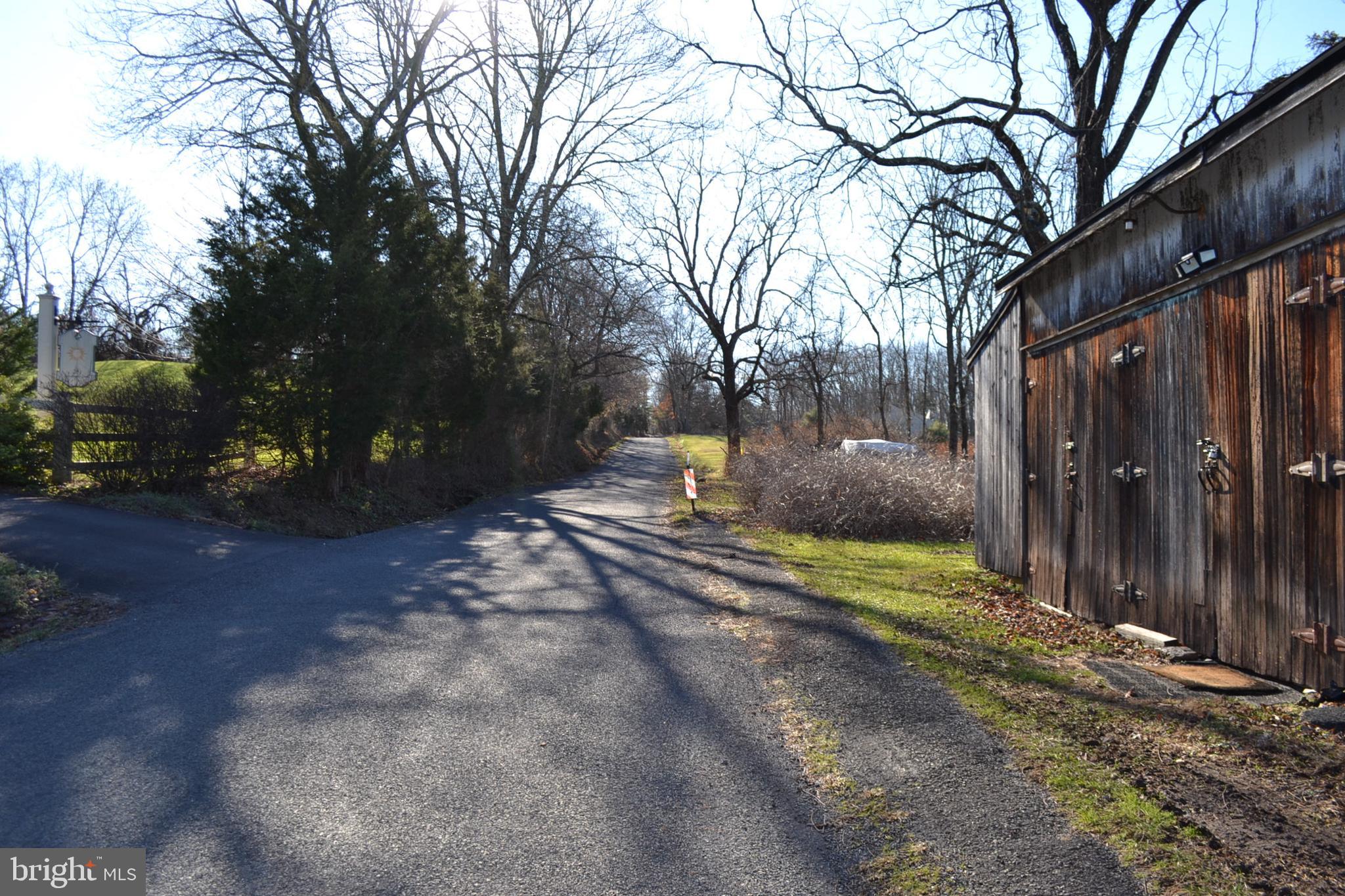 345 E DARK HOLLOW ROAD 4