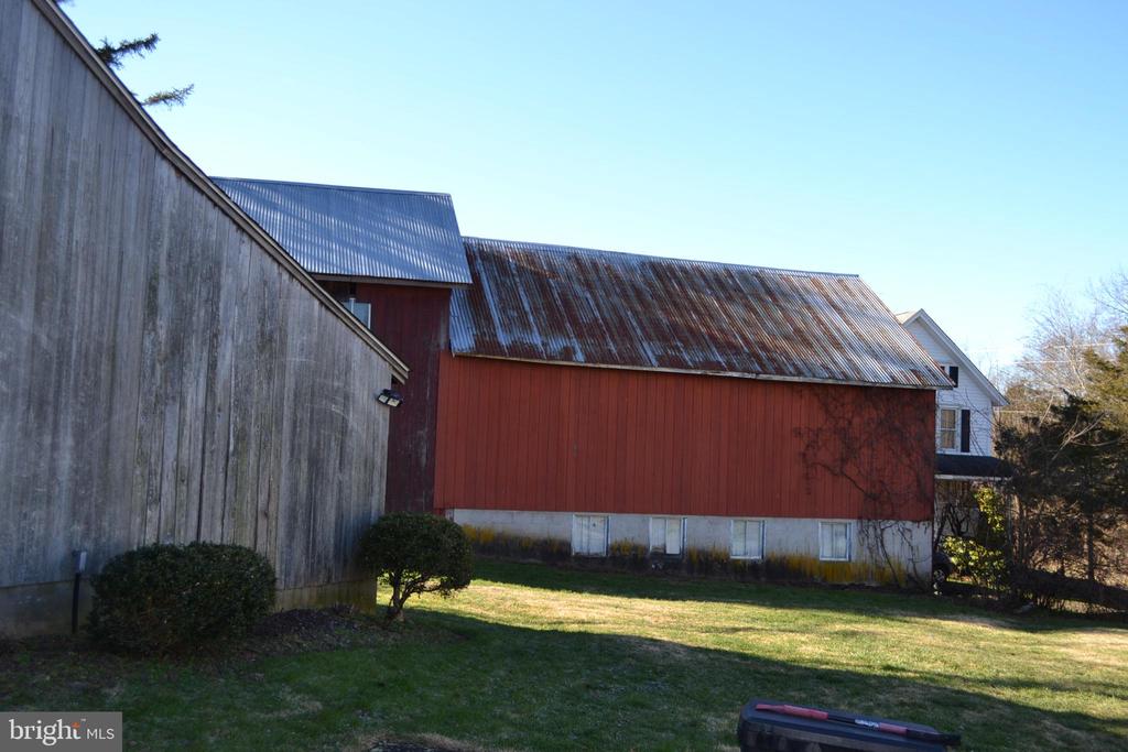 345 E DARK HOLLOW ROAD 4