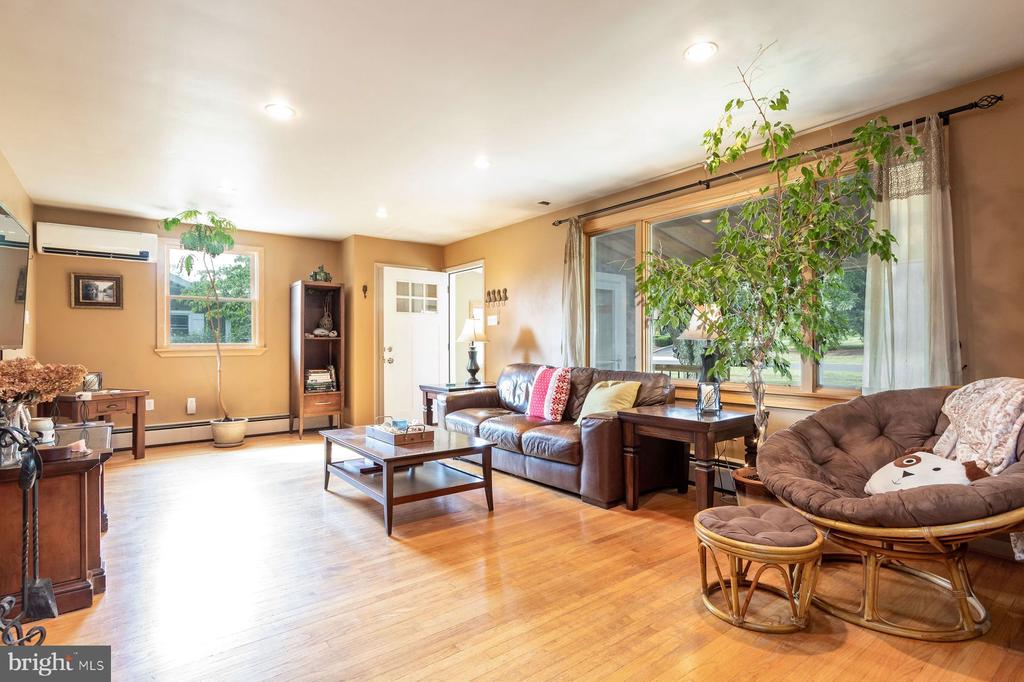 232 WILLIAMS AVENUE