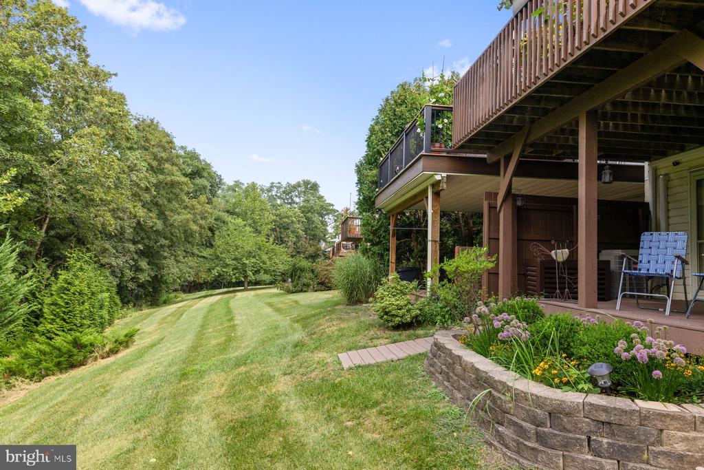104 ROLLING HILL COURT