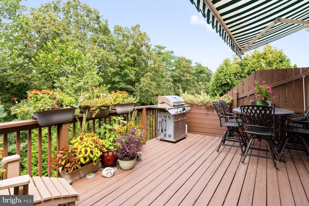 104 ROLLING HILL COURT