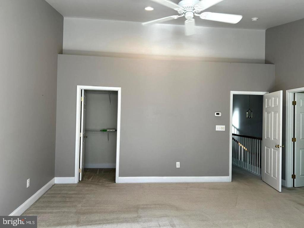 2408 DORCHESTER STREET W