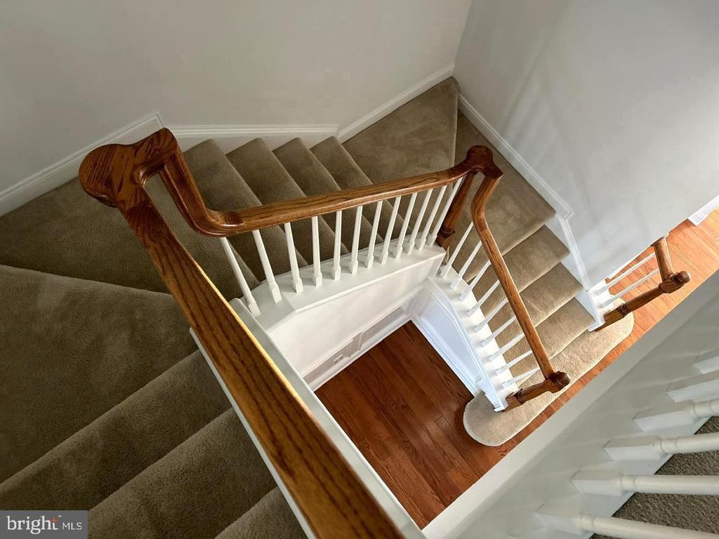 2408 DORCHESTER STREET W