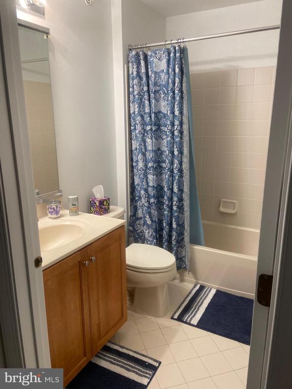 2408 DORCHESTER STREET W