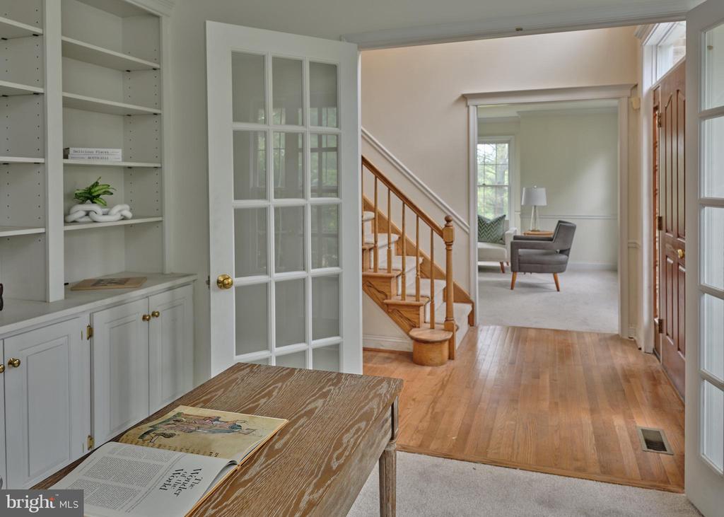15 RIVERSTONE CIRCLE