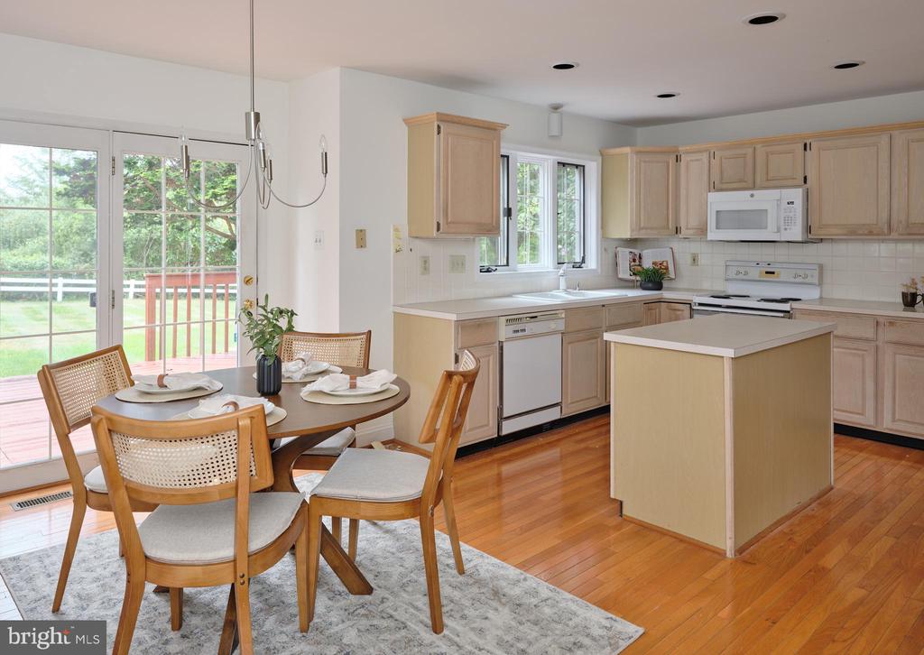 15 RIVERSTONE CIRCLE