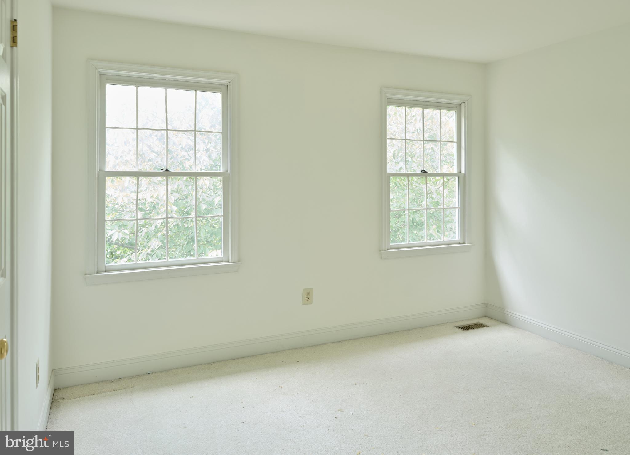 15 RIVERSTONE CIRCLE