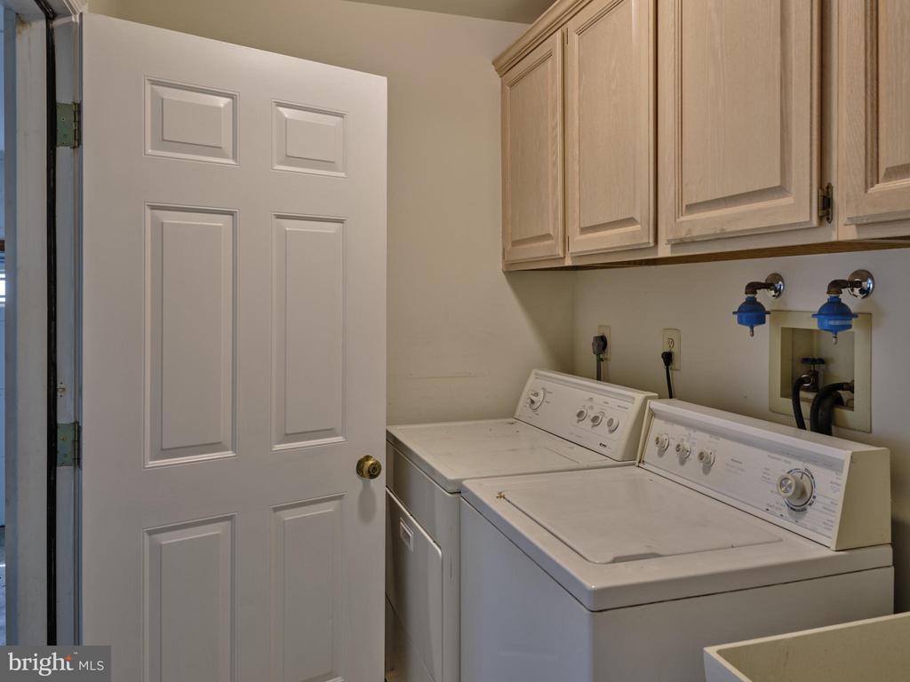 15 RIVERSTONE CIRCLE