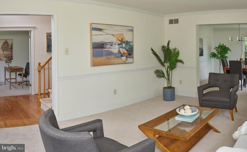 15 RIVERSTONE CIRCLE