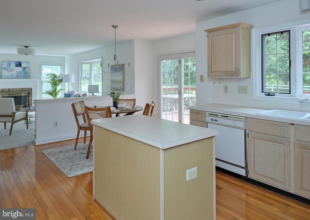 15 RIVERSTONE CIRCLE