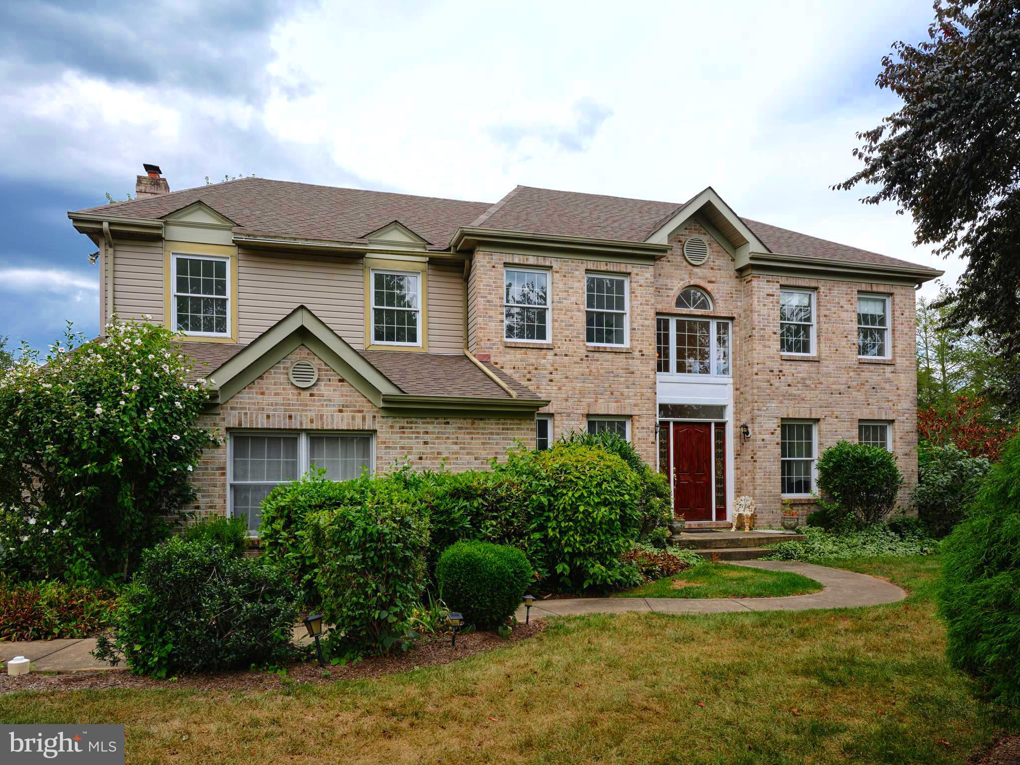 15 RIVERSTONE CIRCLE