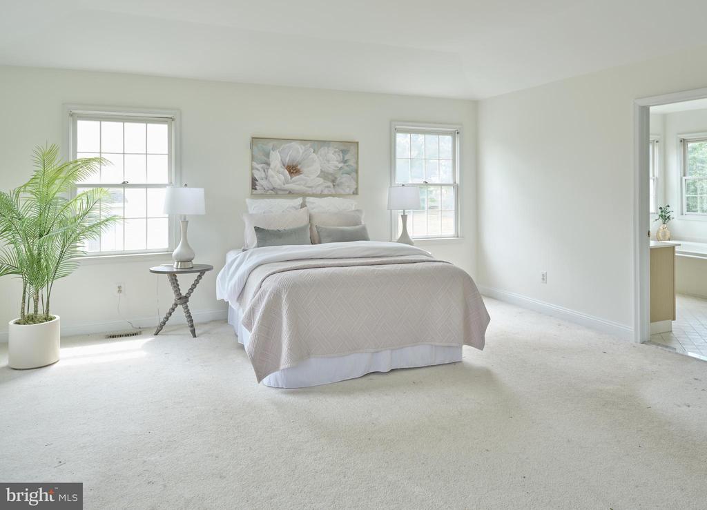 15 RIVERSTONE CIRCLE