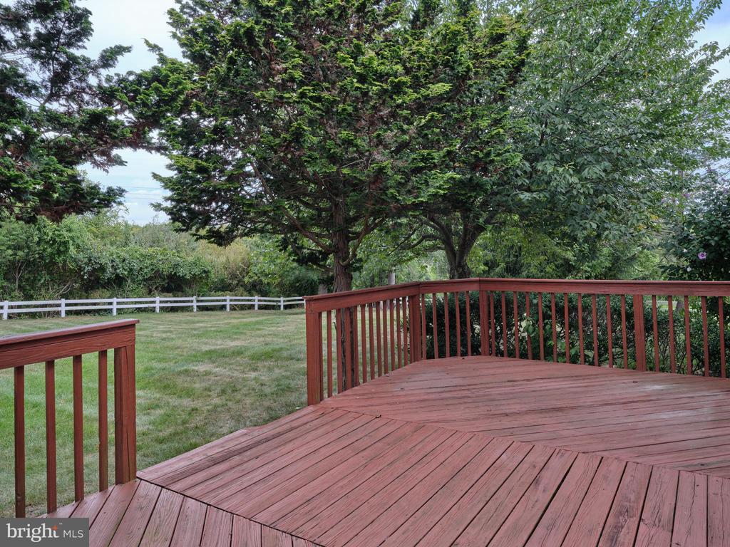 15 RIVERSTONE CIRCLE