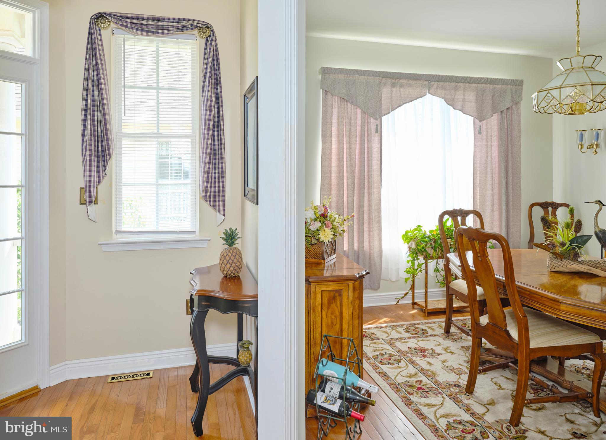 1311 CREEKSIDE LANE