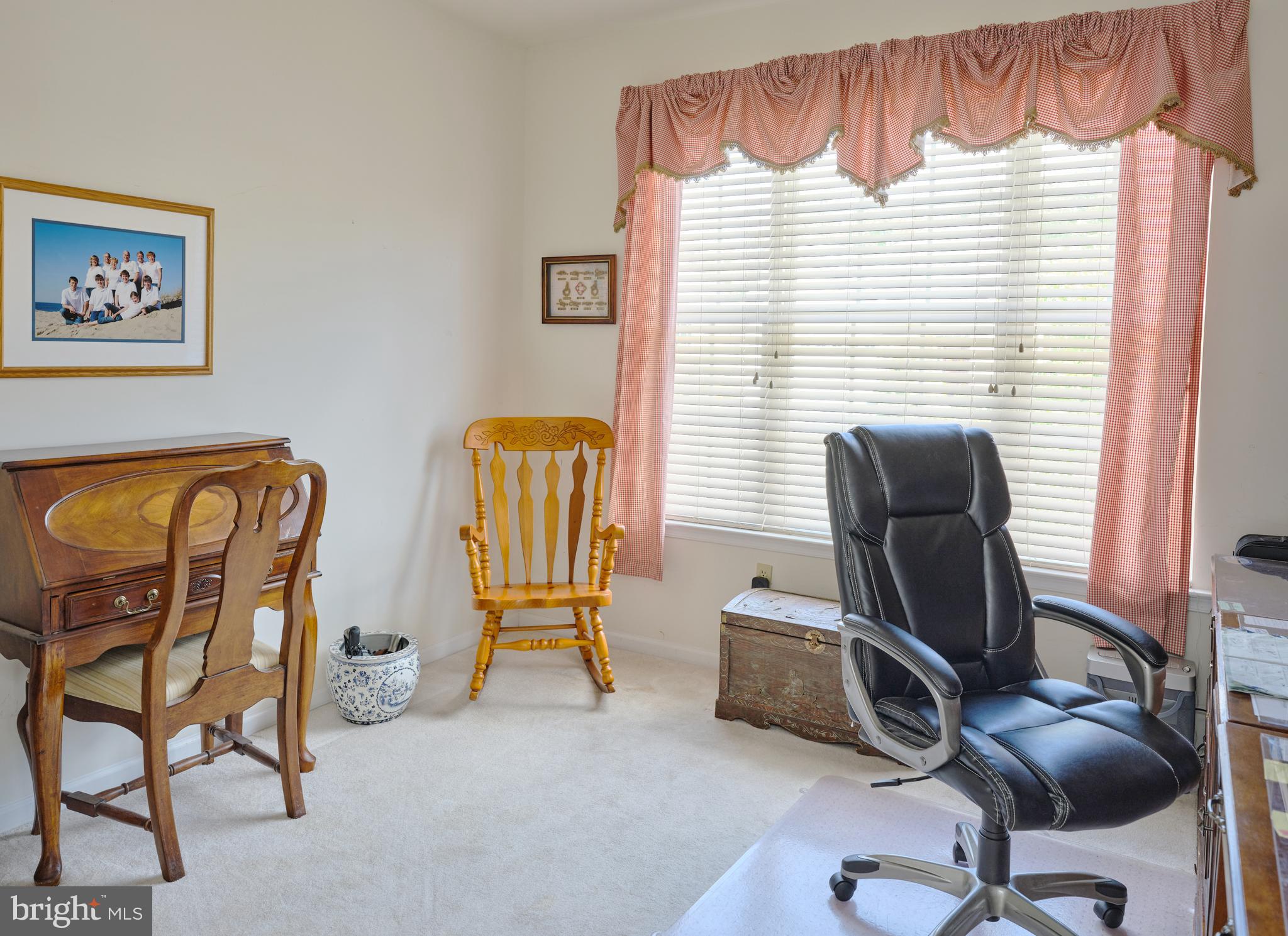 1311 CREEKSIDE LANE