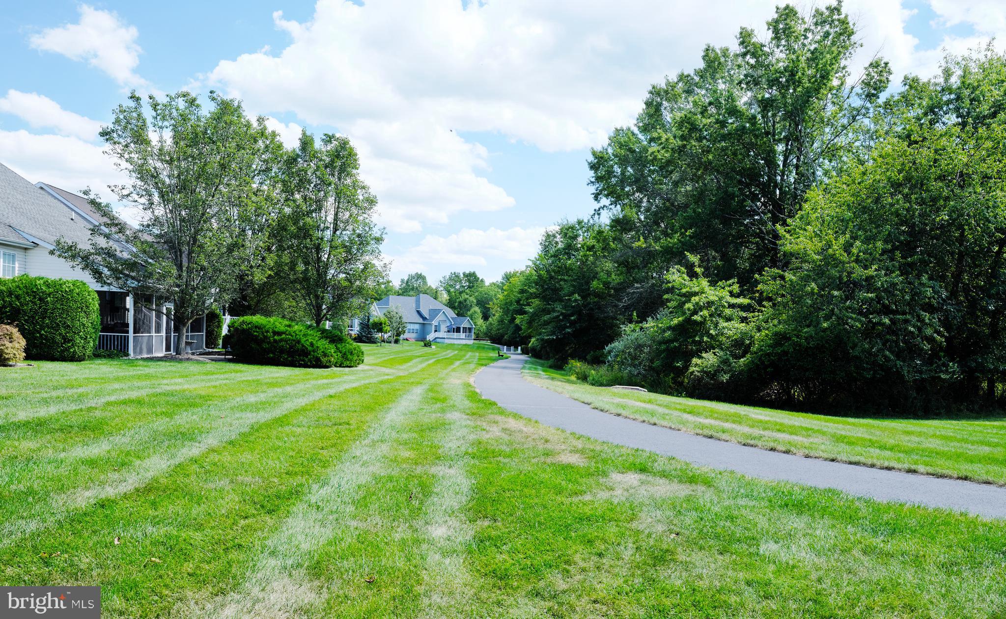 1311 CREEKSIDE LANE