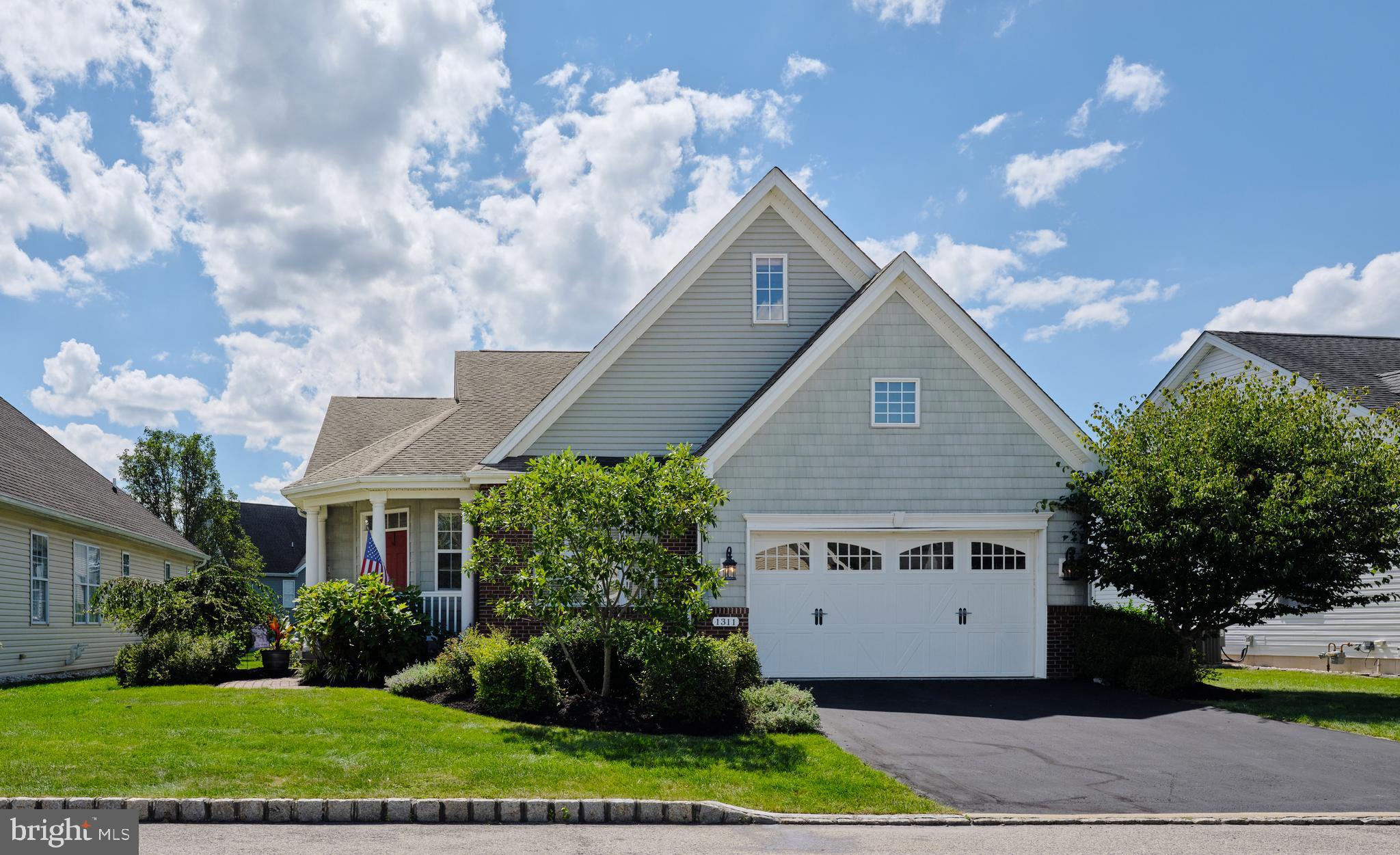 1311 CREEKSIDE LANE