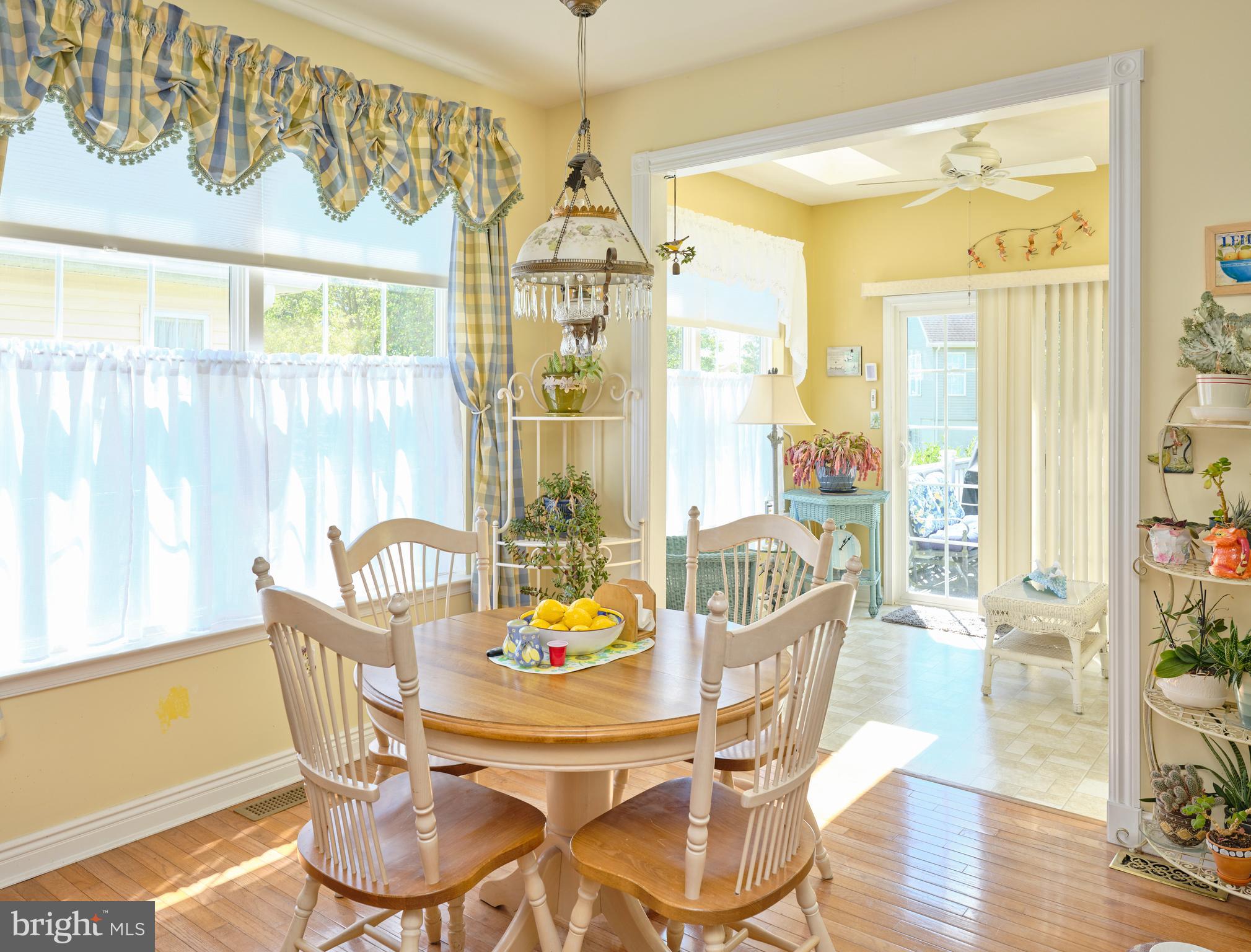 1311 CREEKSIDE LANE