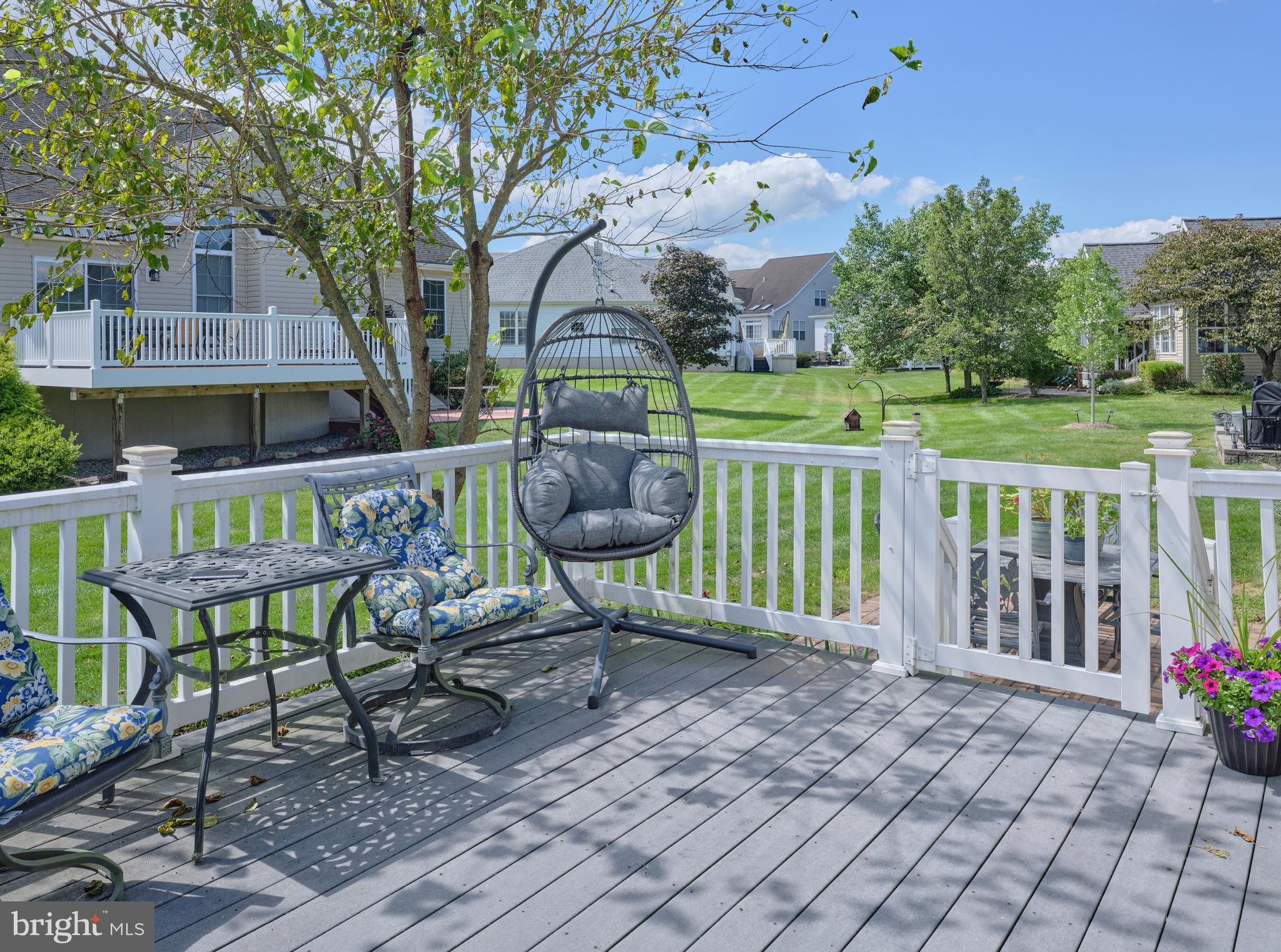 1311 CREEKSIDE LANE