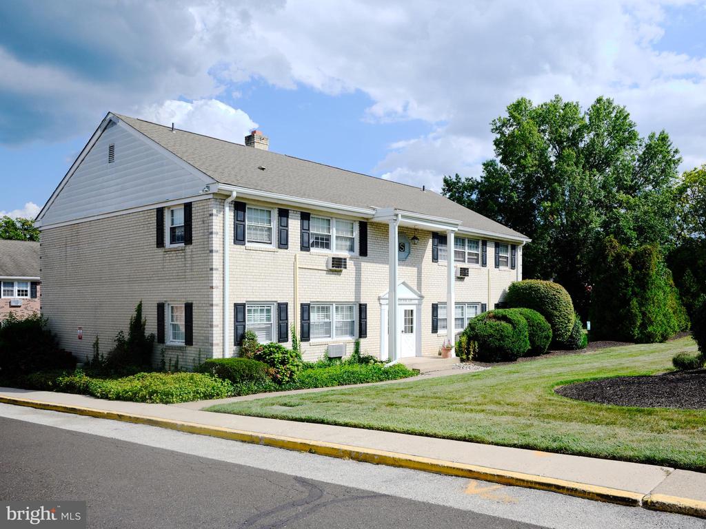 403 S MAIN STREET S201
