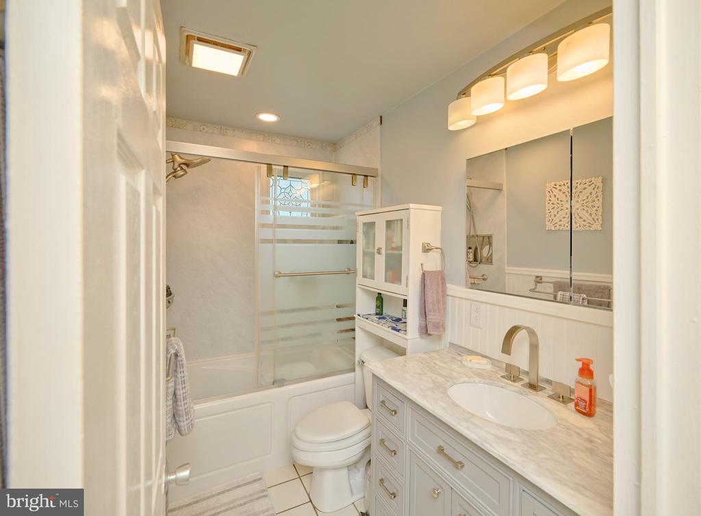 403 S MAIN STREET S201