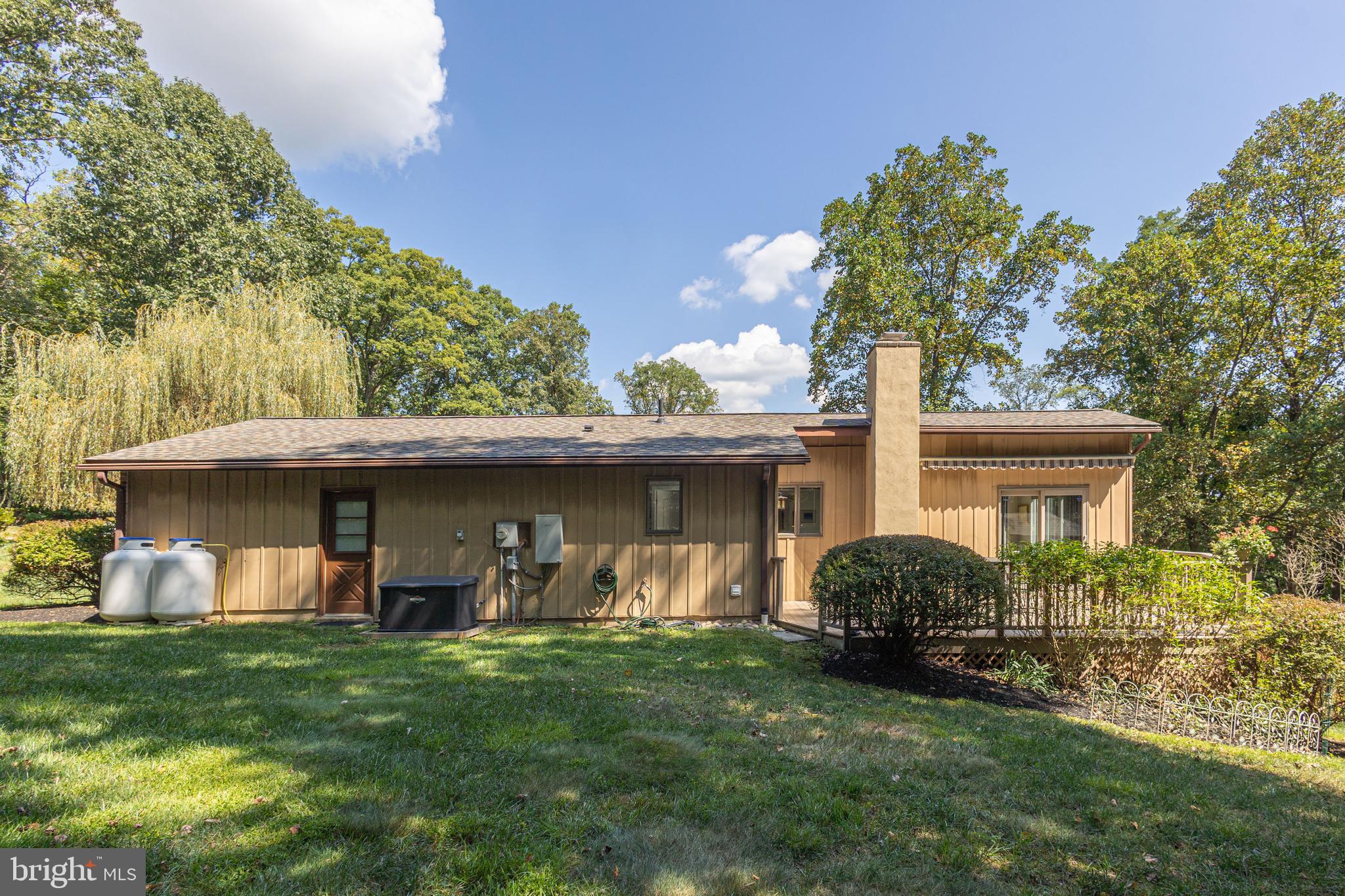 2880 SNAKE HILL ROAD