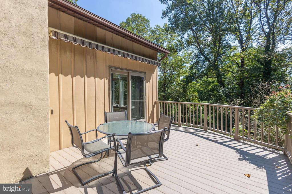 2880 SNAKE HILL ROAD