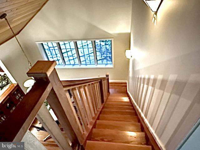 14 LEDGE LANE