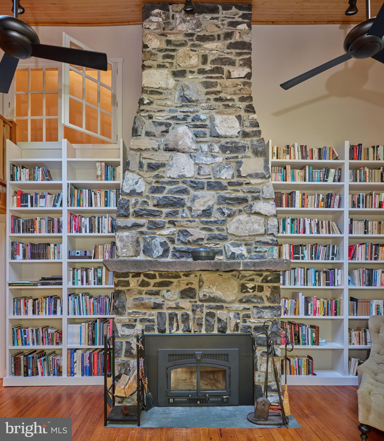 14 LEDGE LANE
