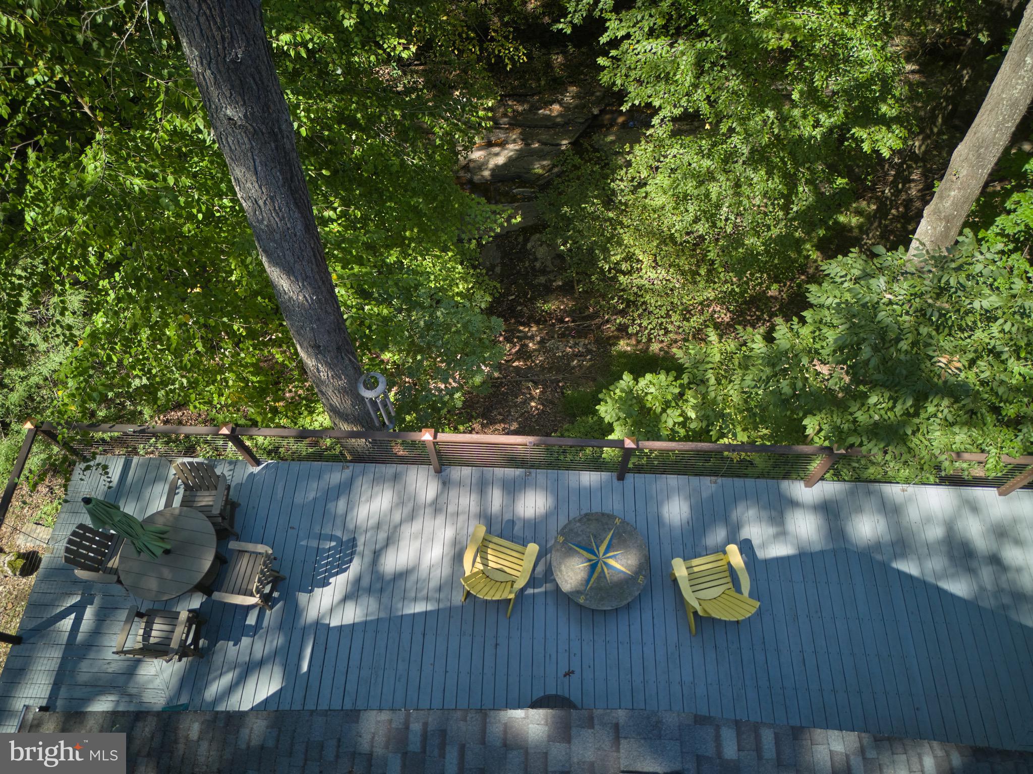 14 LEDGE LANE