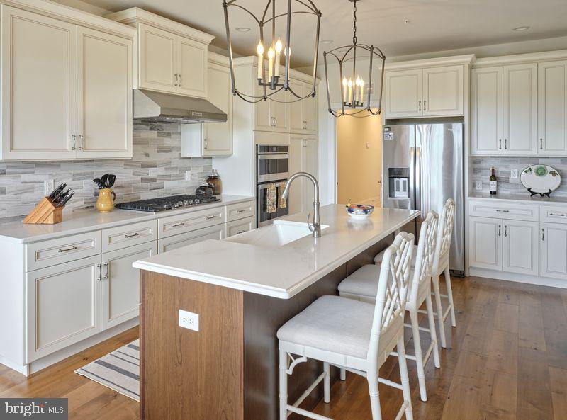 3267 BUSHWOOD DRIVE