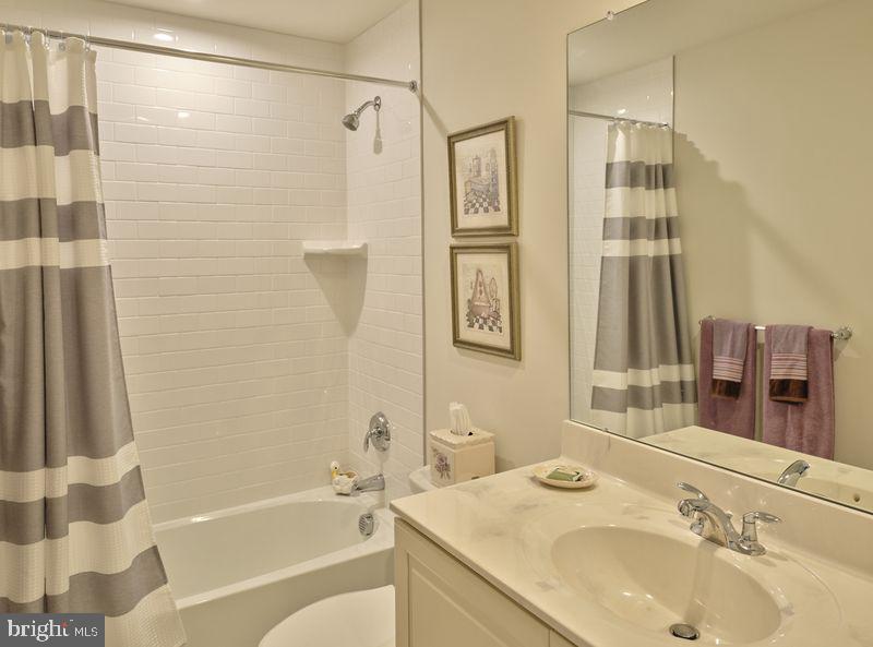 3267 BUSHWOOD DRIVE