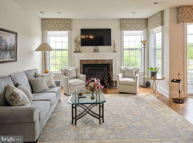3267 BUSHWOOD DRIVE