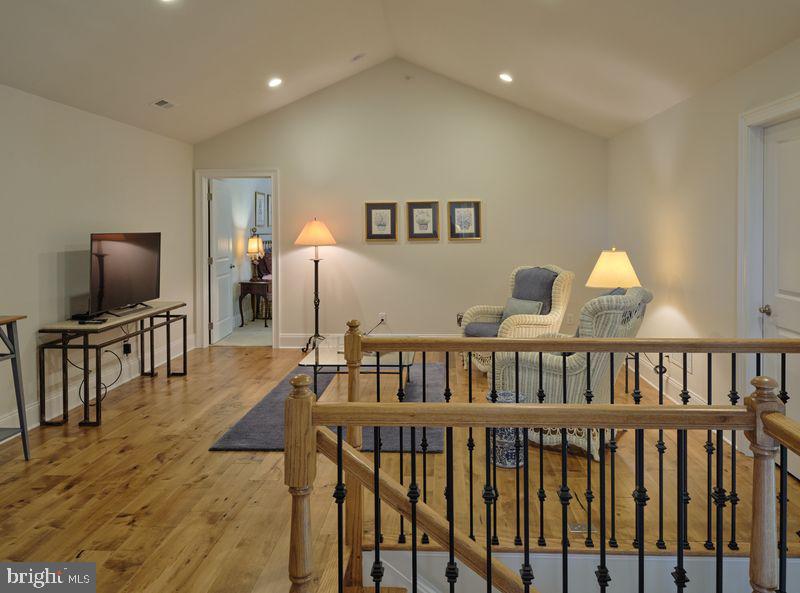 3267 BUSHWOOD DRIVE