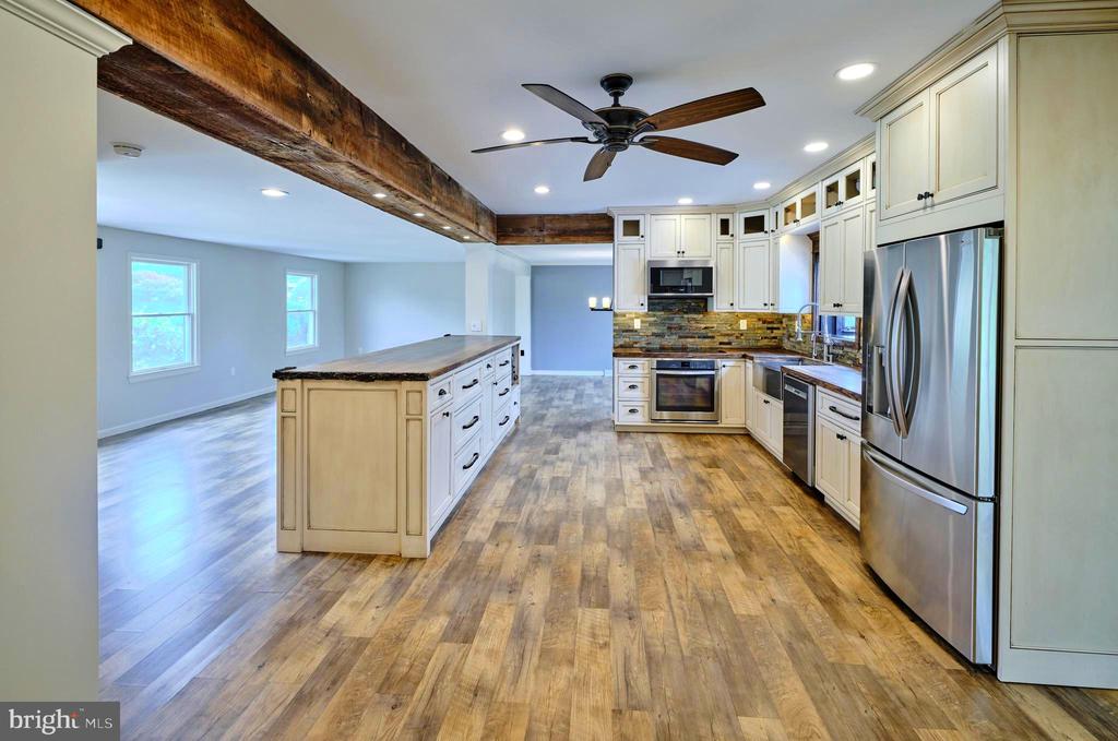234 CREST DRIVE