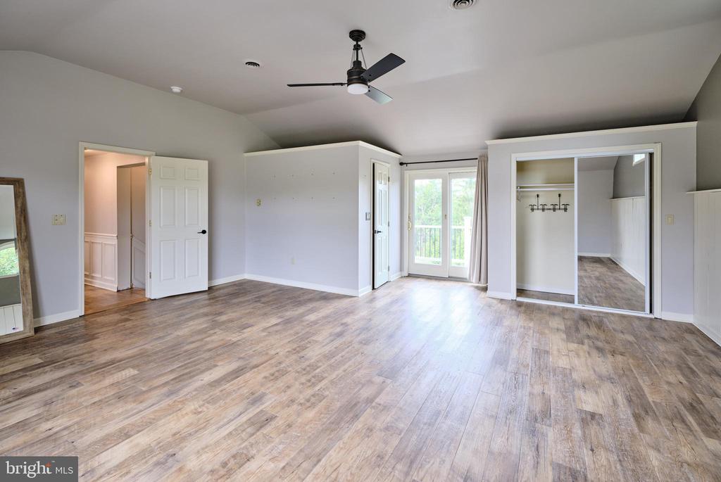 234 CREST DRIVE