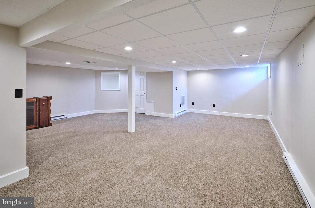 234 CREST DRIVE