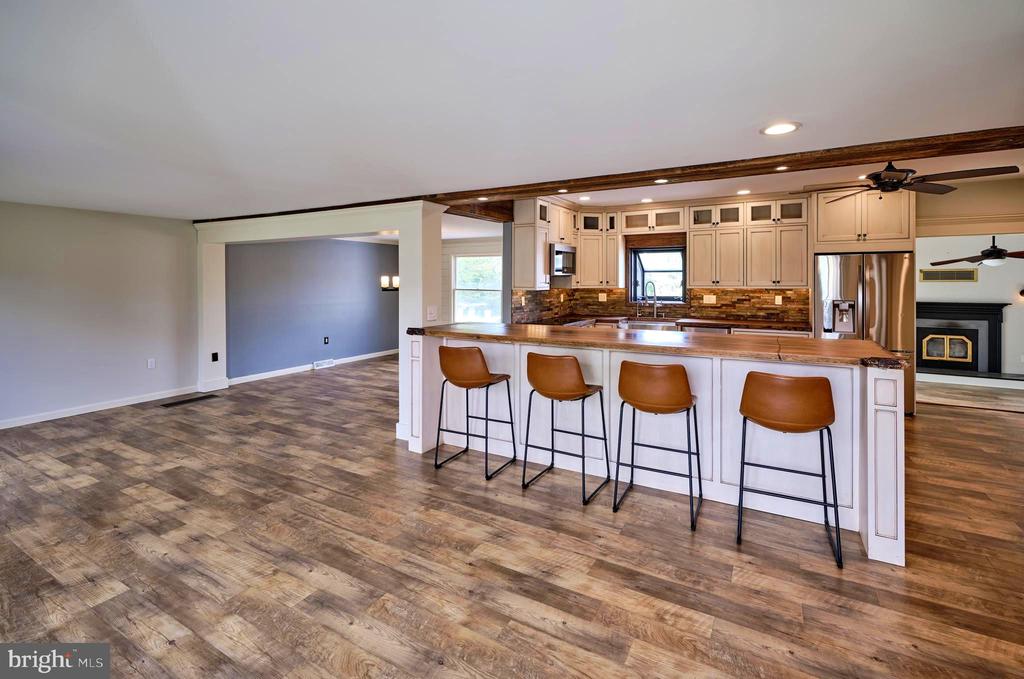 234 CREST DRIVE