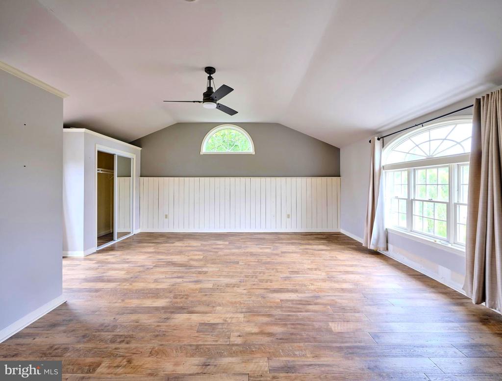 234 CREST DRIVE