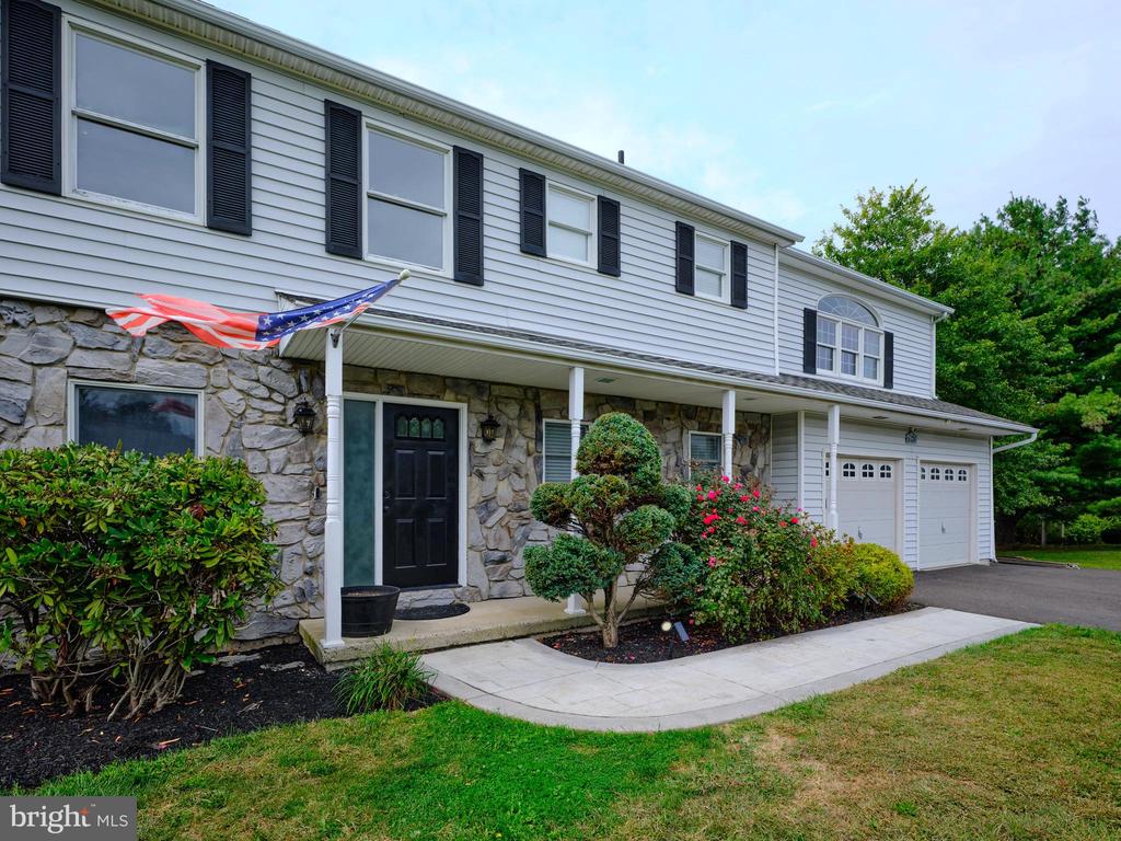 234 CREST DRIVE