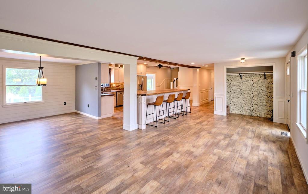 234 CREST DRIVE